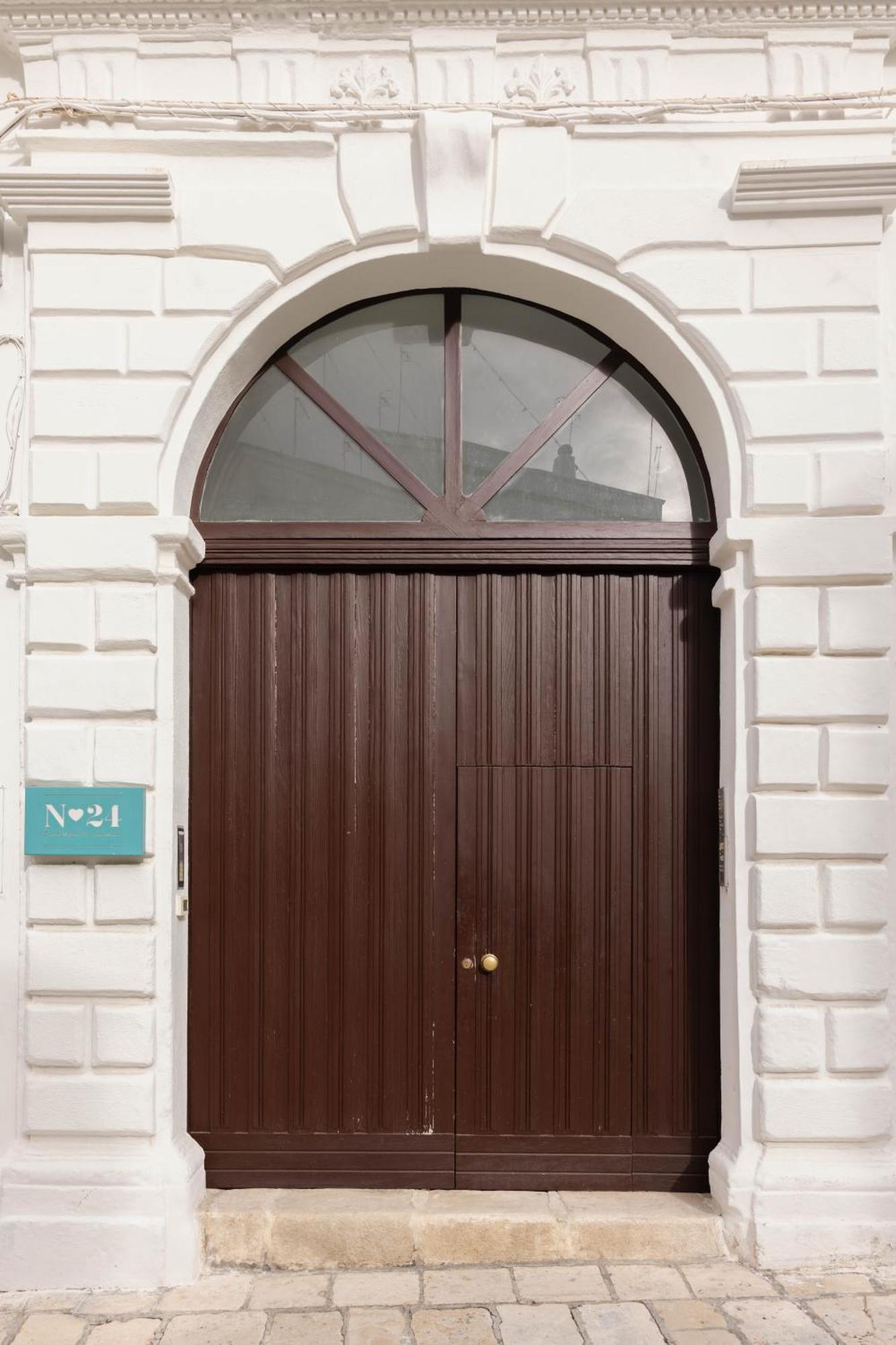 Santa Maria 24 Apartment Монополи Екстериор снимка