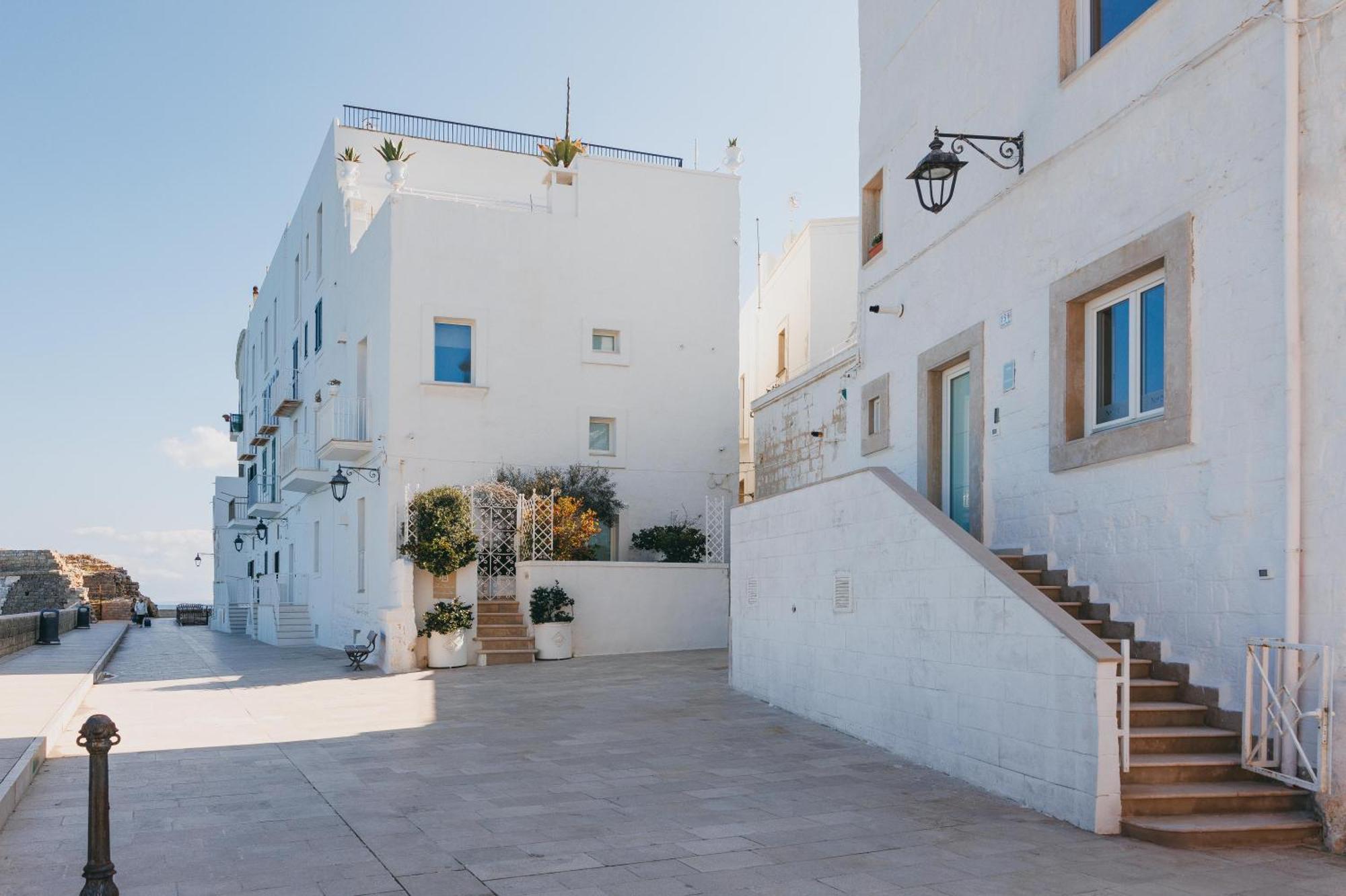 Santa Maria 24 Apartment Монополи Стая снимка