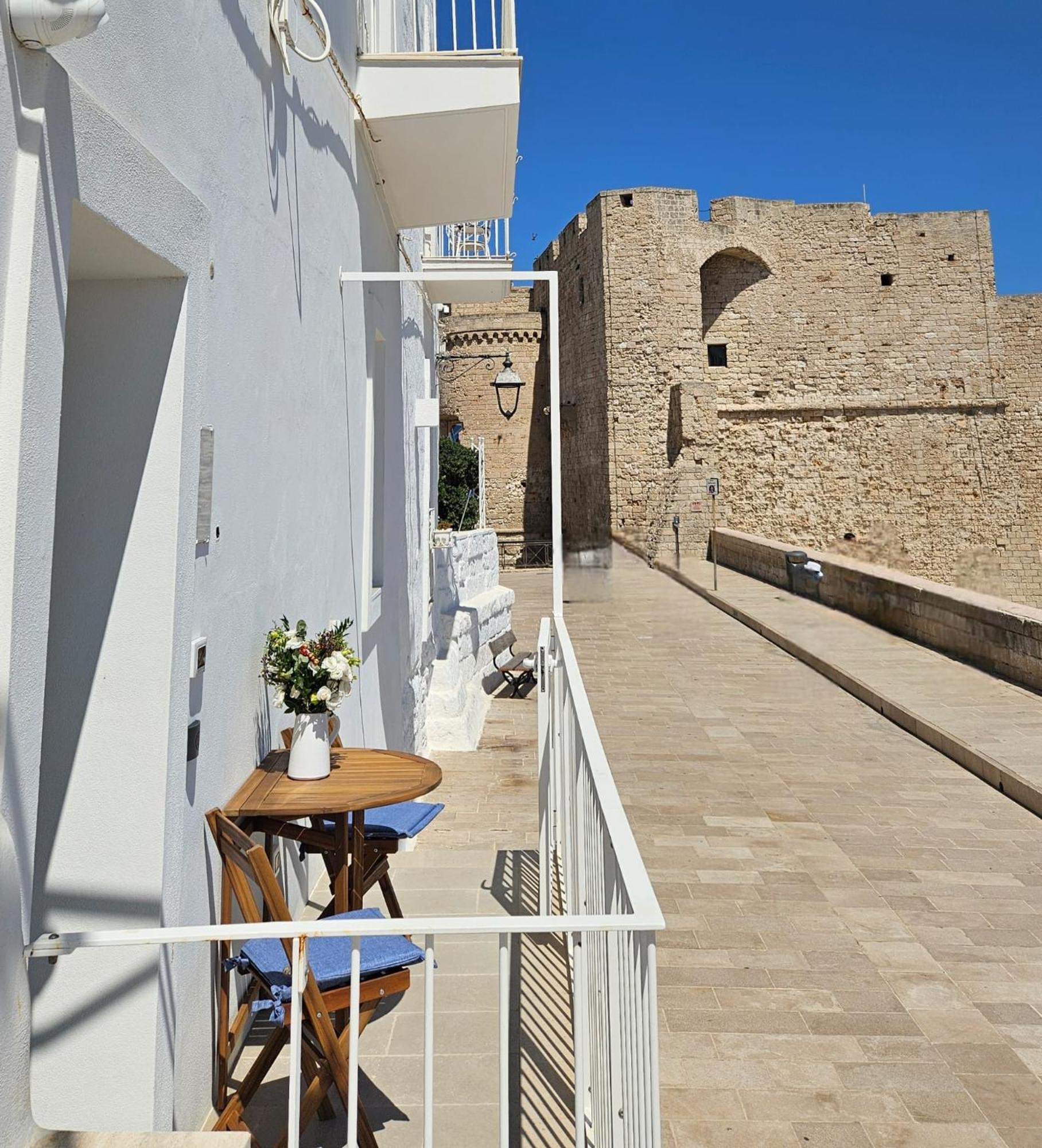 Santa Maria 24 Apartment Монополи Екстериор снимка